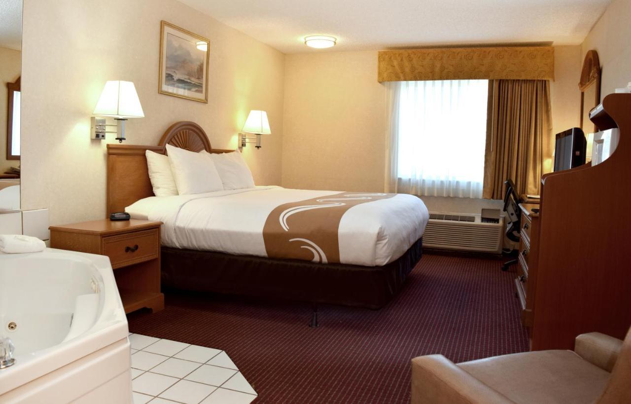 Quality Inn Louisville - Boulder Room photo